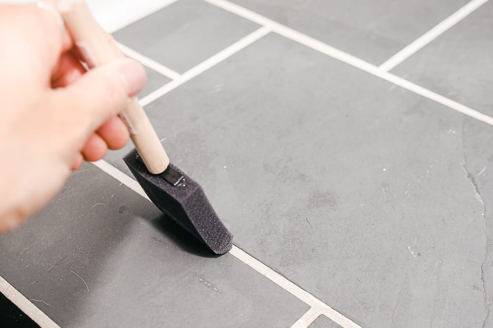 Apply Grout Sealant Difference Between Sanded and Unsanded Grout