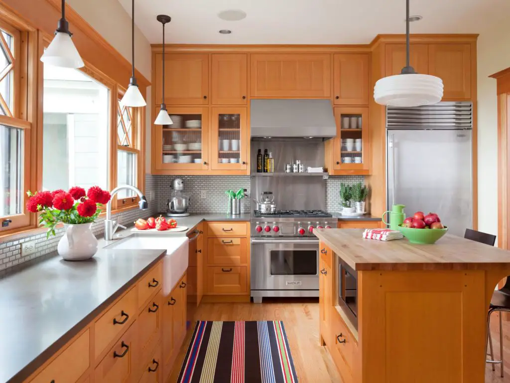 Marble Backsplash and Multi-coloured Floor Kitchen for Honey Oak Cabinets
