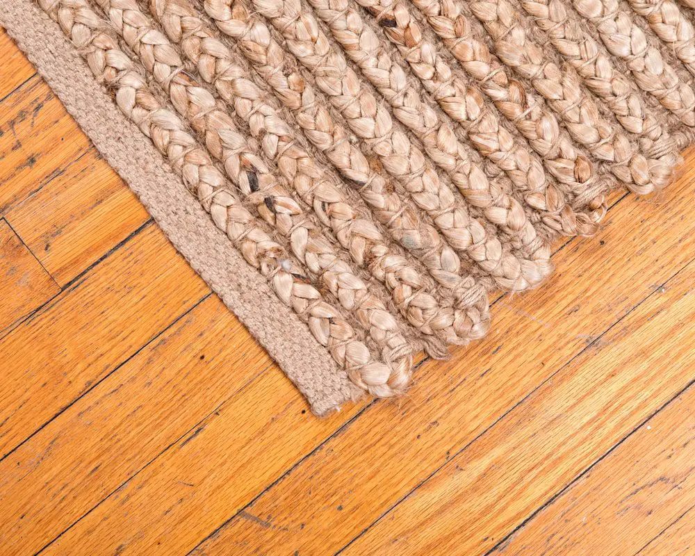 Select plant-fibre floorings for a natural look