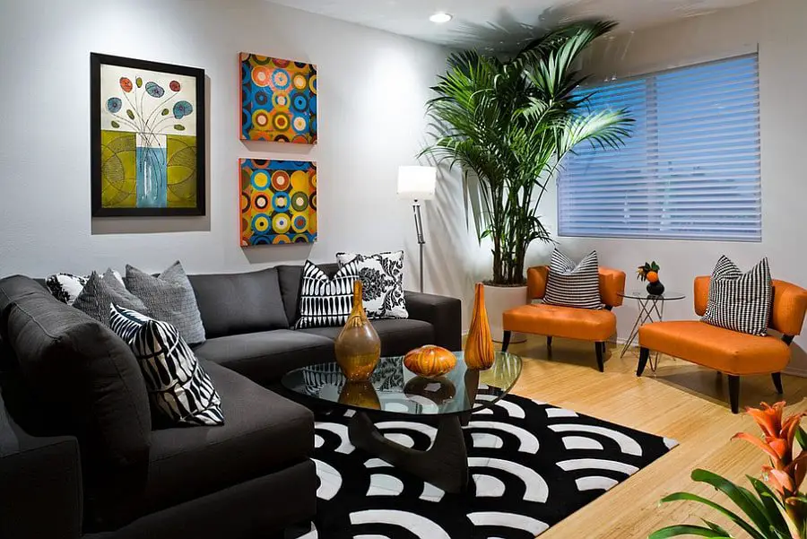 What Colors Go with a Black Sofa?