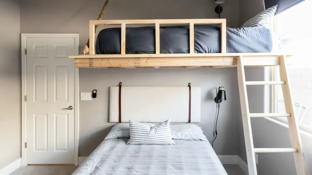 Create a loft: Where To Store Extra Mattress in One Bedroom Apartment