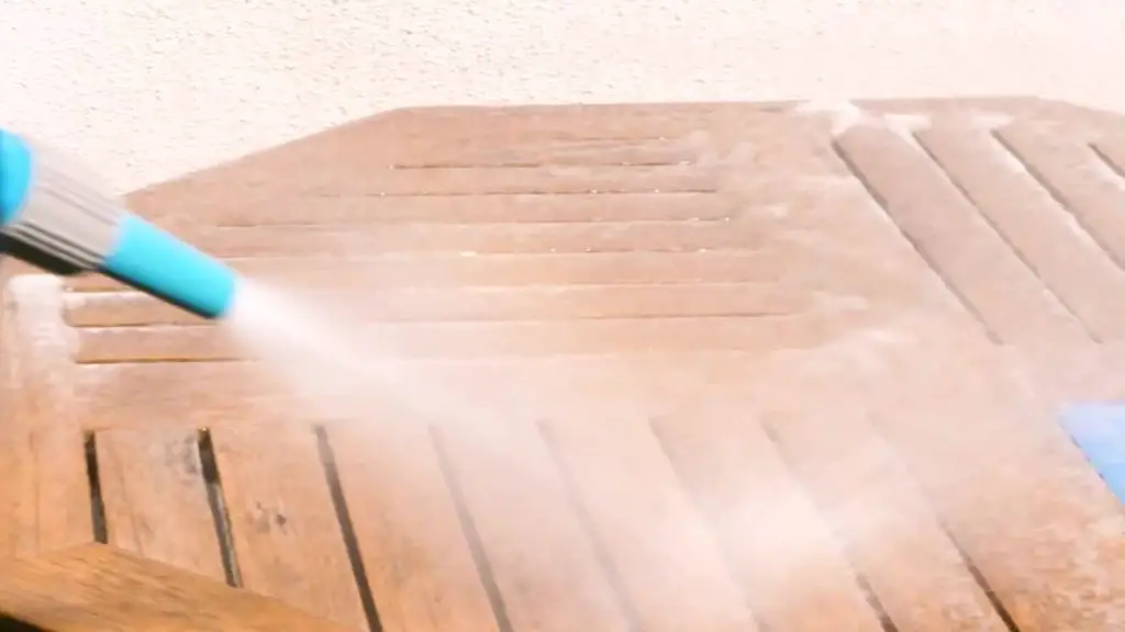 Teak Can Withstand Water: Teak Shower Floor